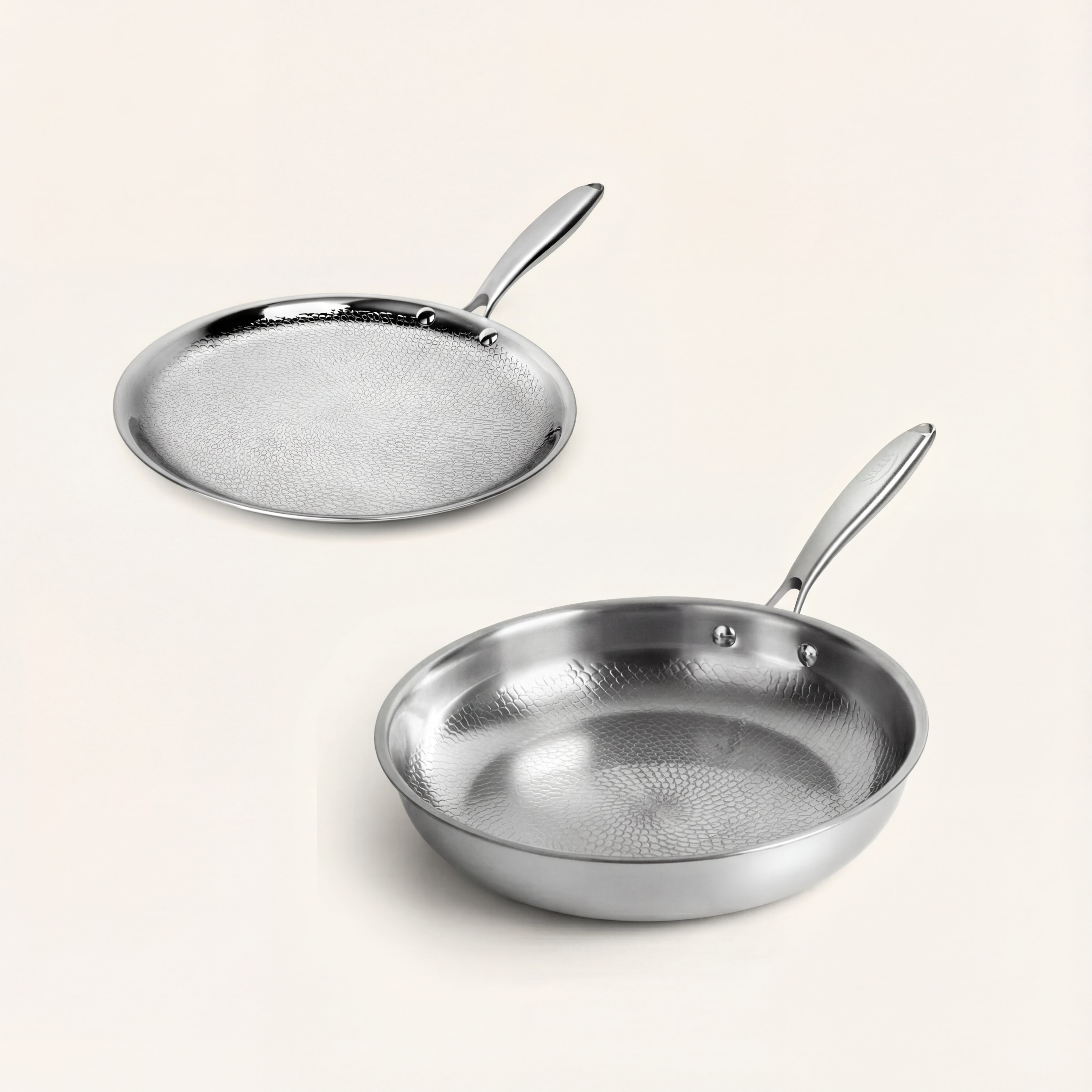 Titanium Gehamerde Pan Pro + GRATIS Gehamerde Crêpepan Pro