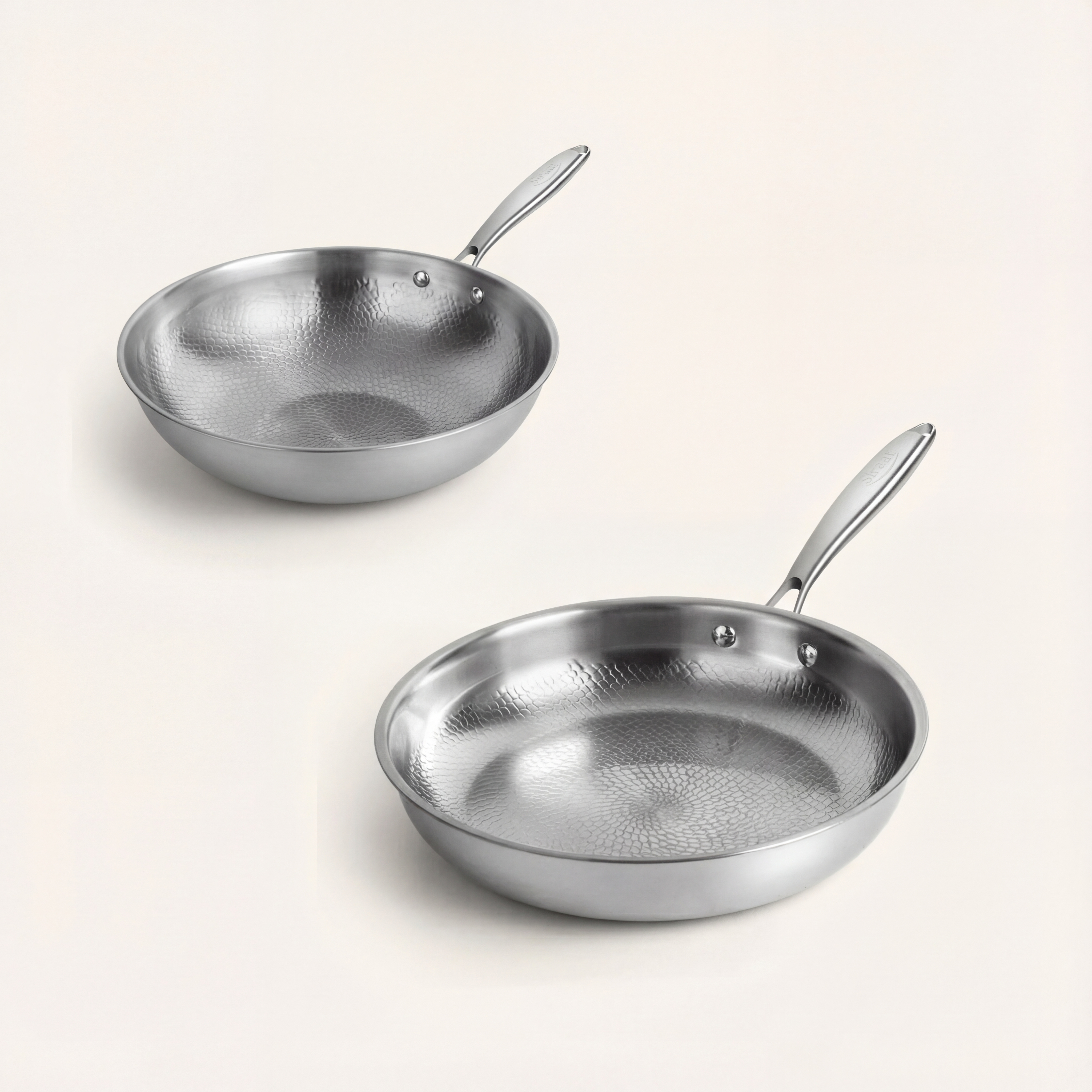 Titanium Gehamerde Pan Pro + GRATIS Gehamerde Wok Pan Pro